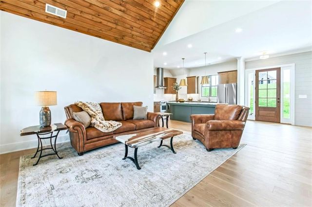 1250 Owen Glen Drive, Blairsville, GA 30512
