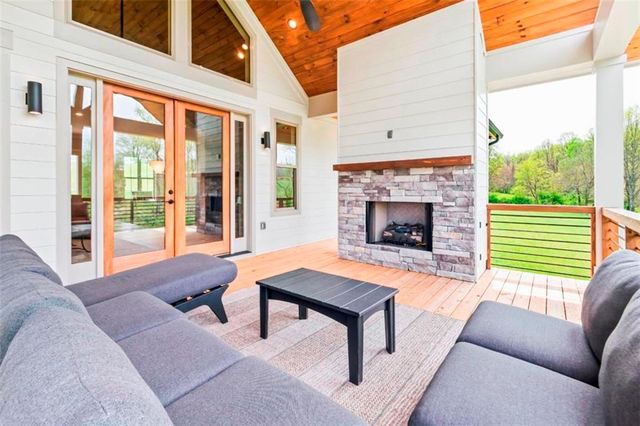 1250 Owen Glen Drive, Blairsville, GA 30512