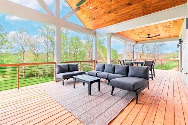 1250 Owen Glen Drive, Blairsville, GA 30512