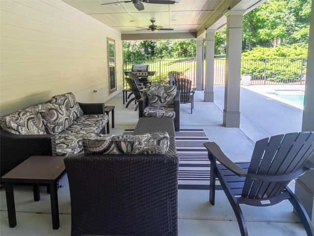 1250 Owen Glen Drive, Blairsville, GA 30512