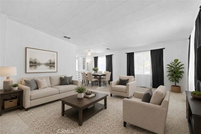 44069 Lloyd Street, Hemet, CA 92544