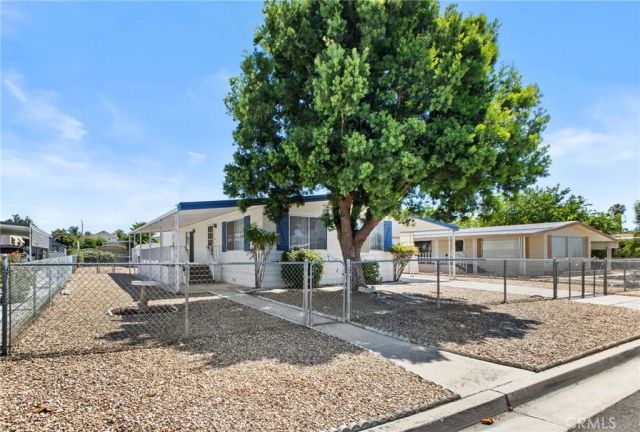 44069 Lloyd Street, Hemet, CA 92544