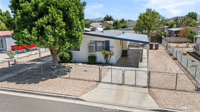 44069 Lloyd Street, Hemet, CA 92544