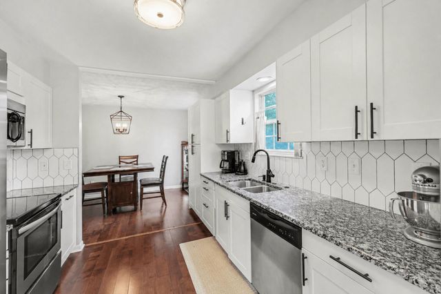14 Tattersall Lane, Florence, KY 41042
