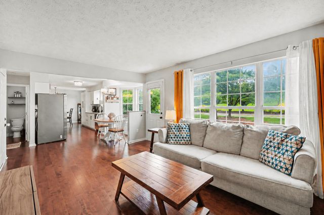 14 Tattersall Lane, Florence, KY 41042