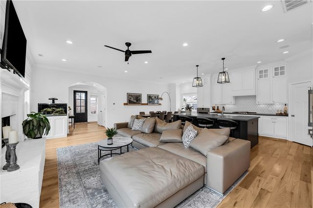 402 W Prospect Street, Fayetteville, AR 72701