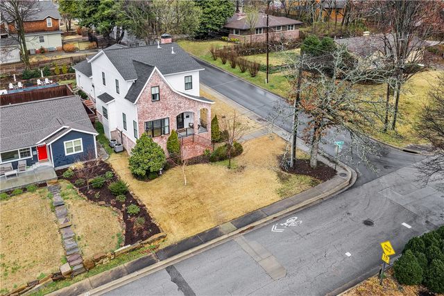 402 W Prospect Street, Fayetteville, AR 72701