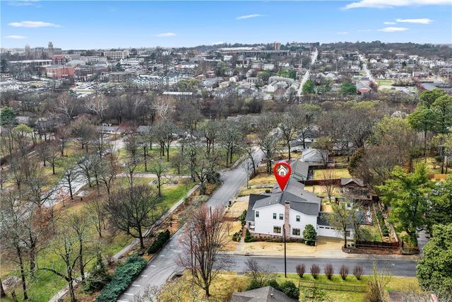 402 W Prospect Street, Fayetteville, AR 72701