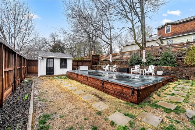 402 W Prospect Street, Fayetteville, AR 72701