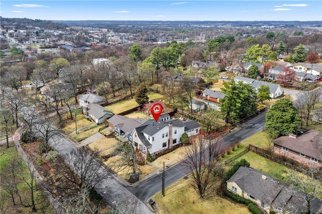 402 W Prospect Street, Fayetteville, AR 72701