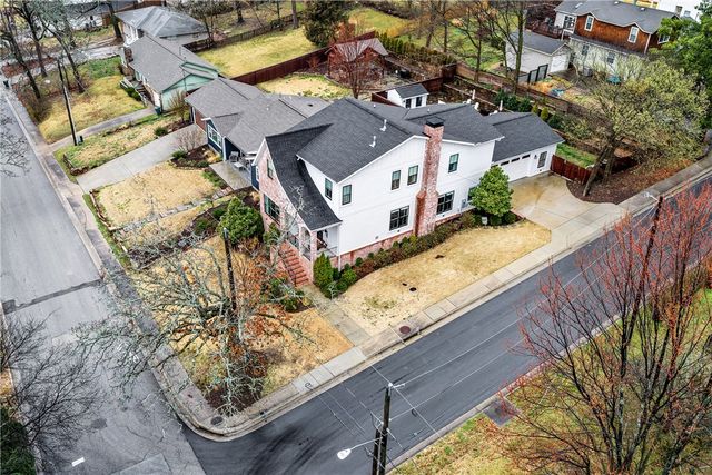 402 W Prospect Street, Fayetteville, AR 72701