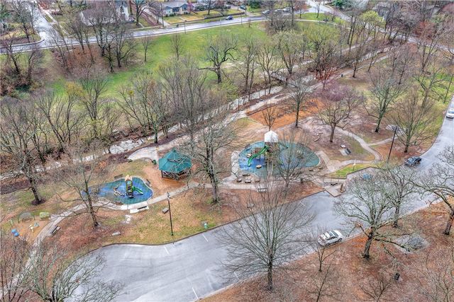 402 W Prospect Street, Fayetteville, AR 72701