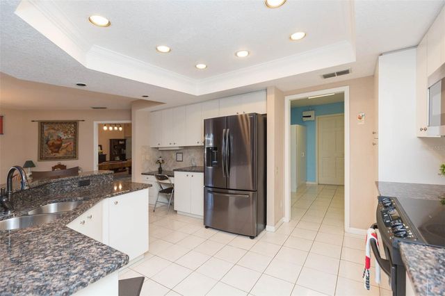 9108 CANBERLEY DRIVE, Tampa, FL 33647