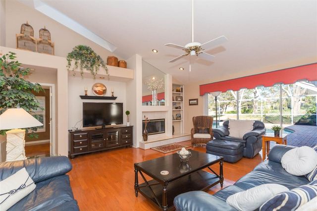 9108 CANBERLEY DRIVE, Tampa, FL 33647