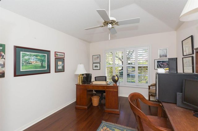 9108 CANBERLEY DRIVE, Tampa, FL 33647