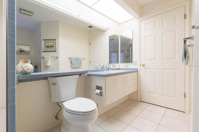 9108 CANBERLEY DRIVE, Tampa, FL 33647