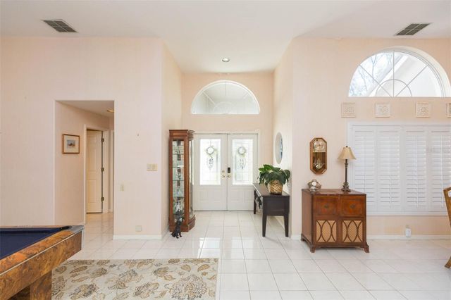 9108 CANBERLEY DRIVE, Tampa, FL 33647