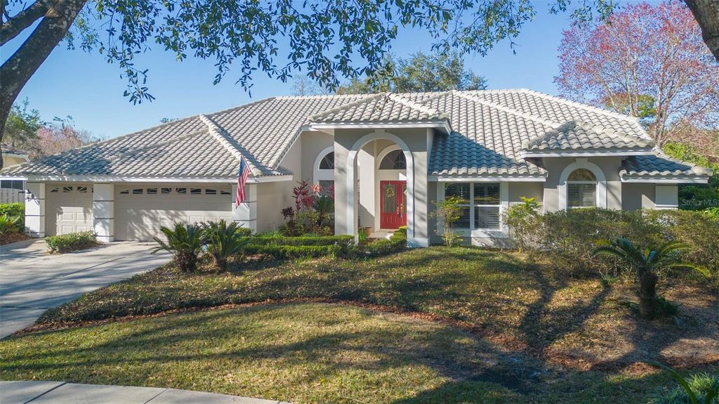 Image 3 of property listing at 9108 CANBERLEY DRIVE, Tampa, FL 33647