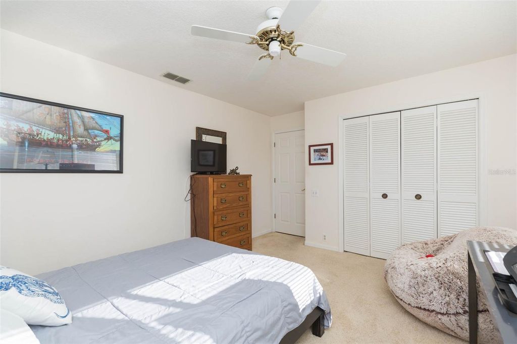 Image 31 of property listing at 9108 CANBERLEY DRIVE, Tampa, FL 33647