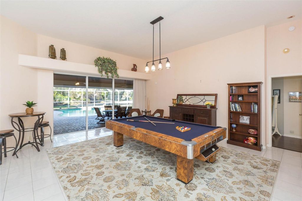 Image 5 of property listing at 9108 CANBERLEY DRIVE, Tampa, FL 33647