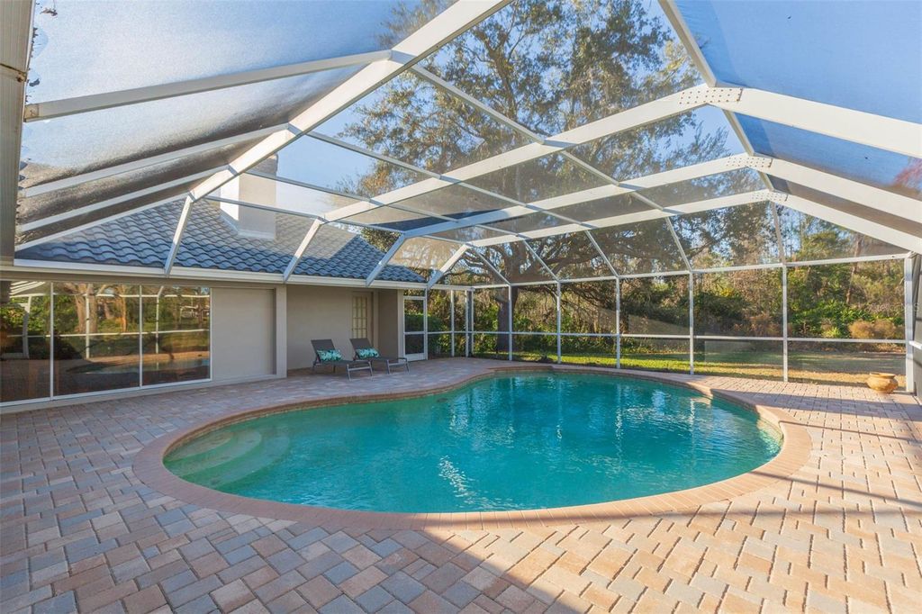Image 47 of property listing at 9108 CANBERLEY DRIVE, Tampa, FL 33647