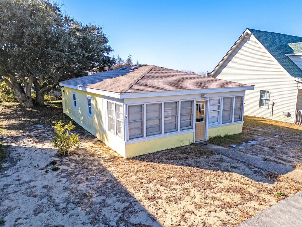 Image 1 of property listing at 2040 Elizabeth City Street Lot# 711, Kill Devil Hills, NC 27948