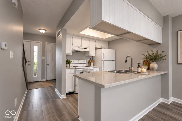 6032 Southbay Drive, Indianapolis, IN 46250