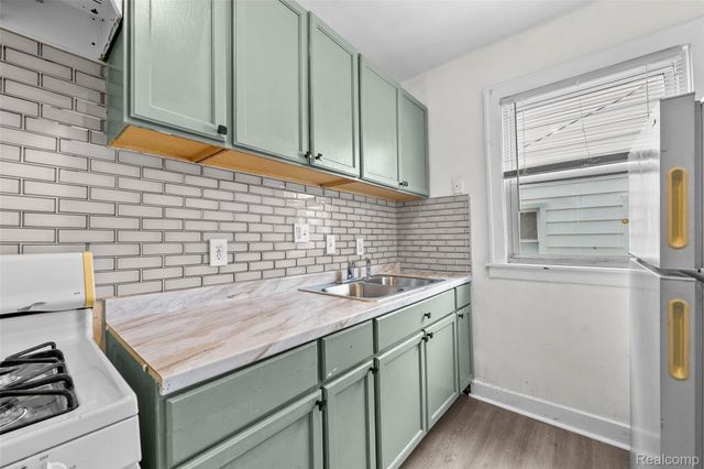 6406 Payne Avenue, Dearborn, MI 48126