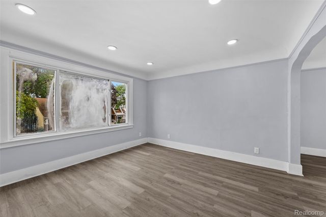 6406 Payne Avenue, Dearborn, MI 48126