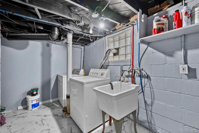 6406 Payne Avenue, Dearborn, MI 48126