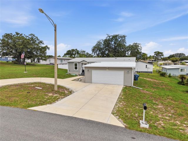 12532 FAIRWAY AVENUE, Brooksville, FL 34613