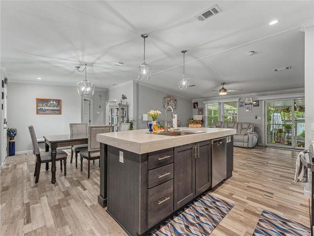 12532 FAIRWAY AVENUE, Brooksville, FL 34613