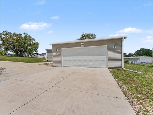 12532 FAIRWAY AVENUE, Brooksville, FL 34613