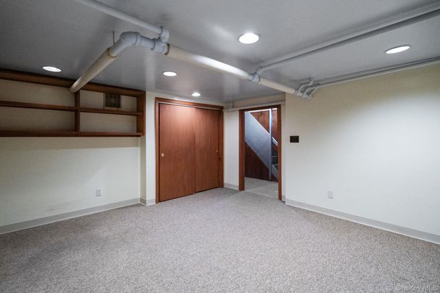 29 Summit Avenue, Lynbrook, NY 11563