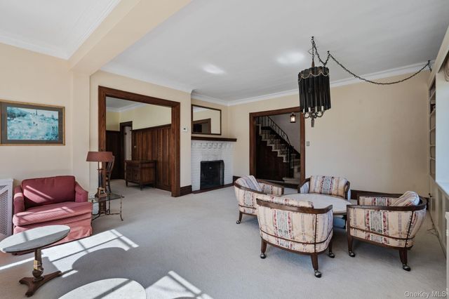 29 Summit Avenue, Lynbrook, NY 11563