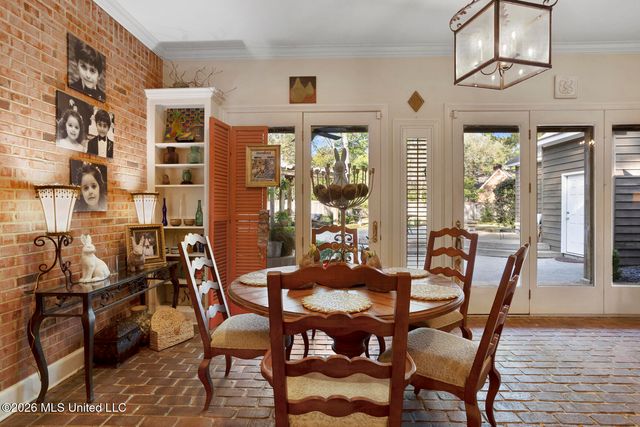 5111 Canton Heights Drive, Jackson, MS 39211