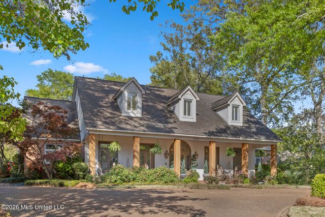 5111 Canton Heights Drive, Jackson, MS 39211