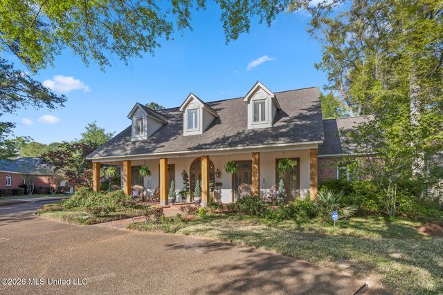 5111 Canton Heights Drive, Jackson, MS 39211