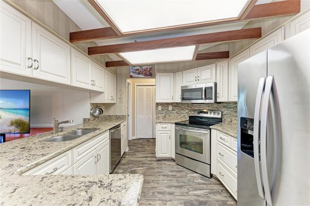 1768 BANYAN DRIVE, Venice, FL 34293