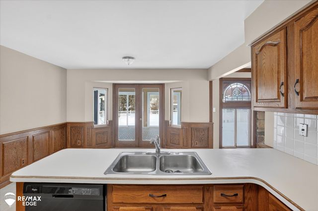 8454 Wesley Drive, Flushing Twp, MI 48433