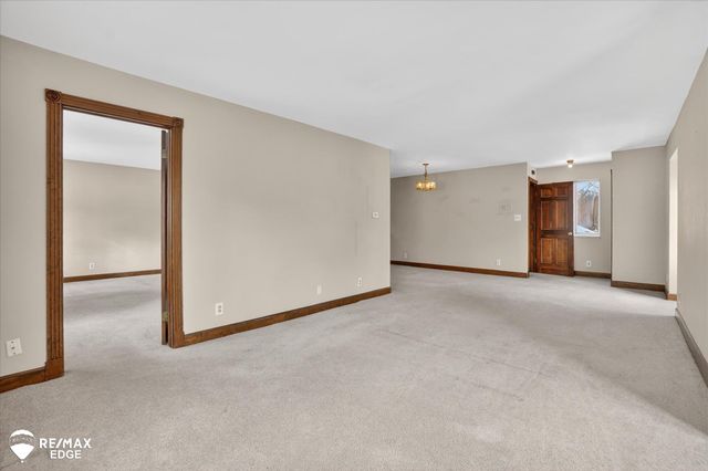 8454 Wesley Drive, Flushing Twp, MI 48433