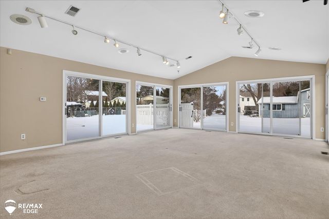 8454 Wesley Drive, Flushing Twp, MI 48433