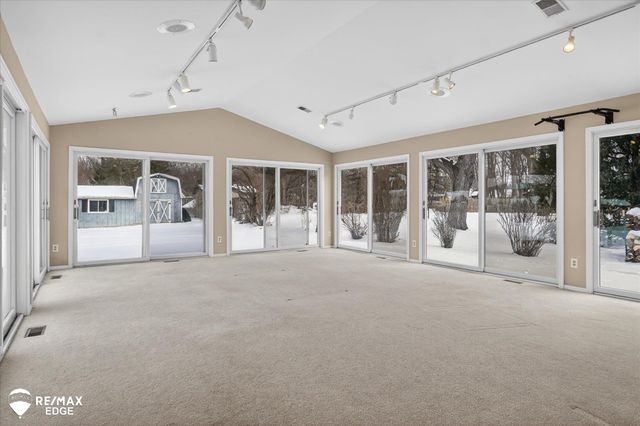 8454 Wesley Drive, Flushing Twp, MI 48433