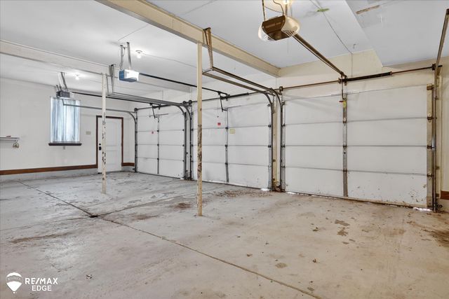 8454 Wesley Drive, Flushing Twp, MI 48433