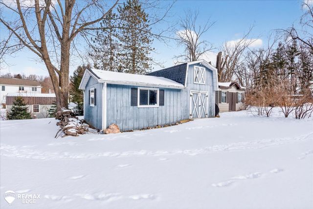 8454 Wesley Drive, Flushing Twp, MI 48433