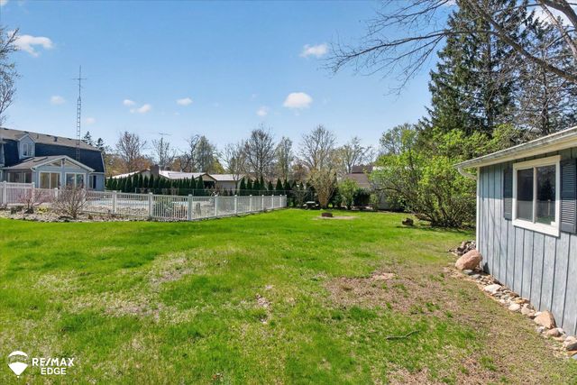 8454 Wesley Drive, Flushing Twp, MI 48433