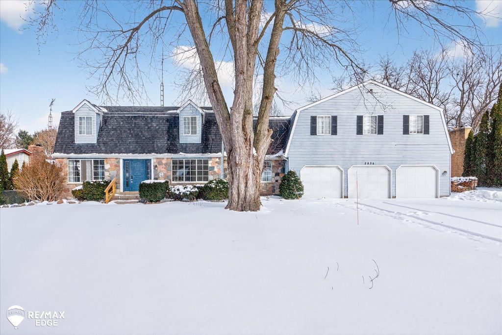 8454 Wesley Drive, Flushing Twp, MI 48433