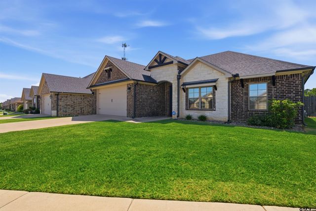 208 Patience, Lindale, TX 75771