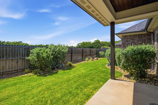 208 Patience, Lindale, TX 75771