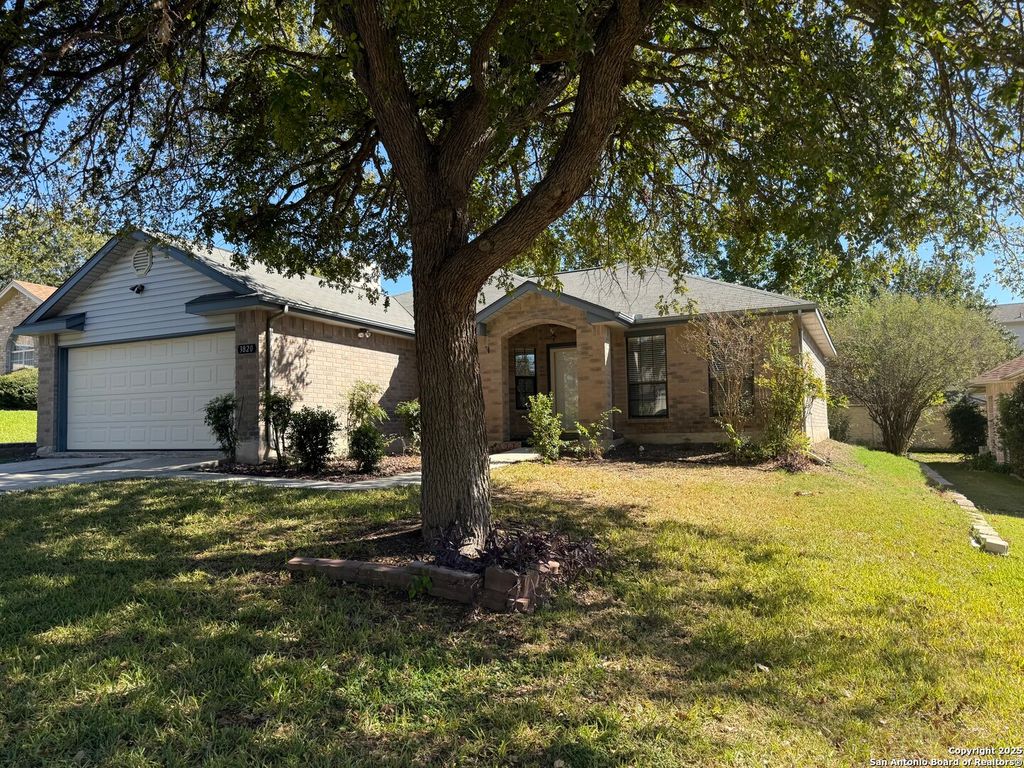3820 Pheasant, Schertz, TX 78108